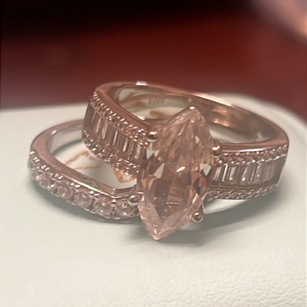 Silver 925 2 carat size 7